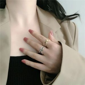 FLASH SALE -  Geometric hollow metal opening ring 18k gold plating